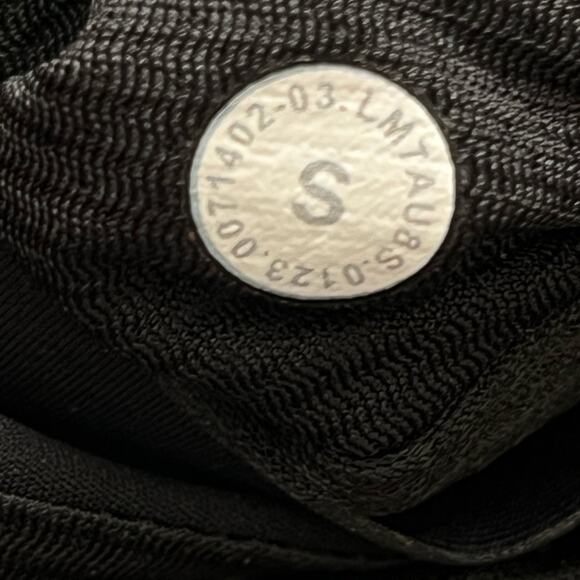 Lululemon Outpacer running shorts reflective small black - Picture 9 of 10